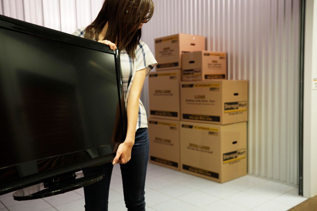 Tips to Simplify Your College Move | StorageMart