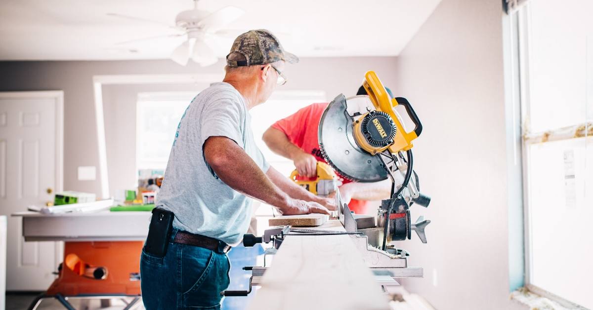 How to Choose the Right Contractor for Your Home Remodel